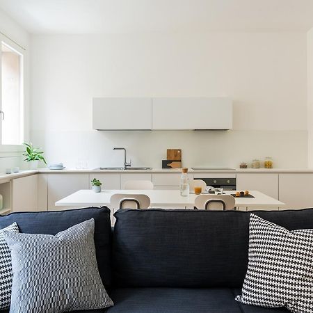Altido Lovely 1-Bed Flat With Balcony & Free Parking มิลาน ภายนอก รูปภาพ