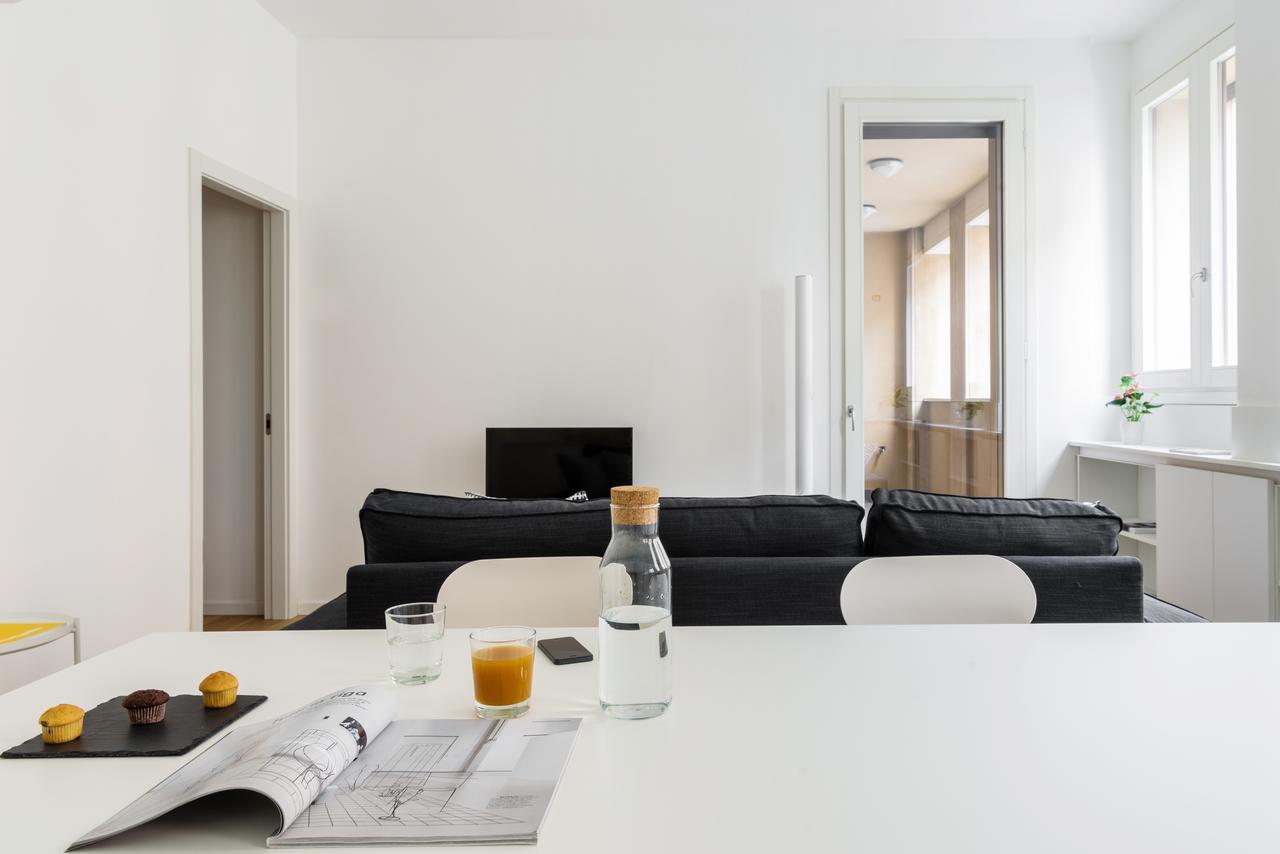 Altido Lovely 1-Bed Flat With Balcony & Free Parking มิลาน ภายนอก รูปภาพ